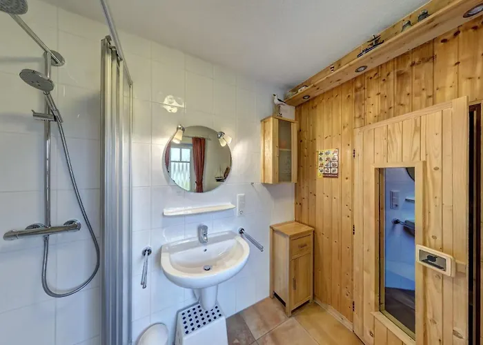 Hébergement de vacances Haus Katamaran -typ 2 Mit Sauna - Nordseebad Burhave